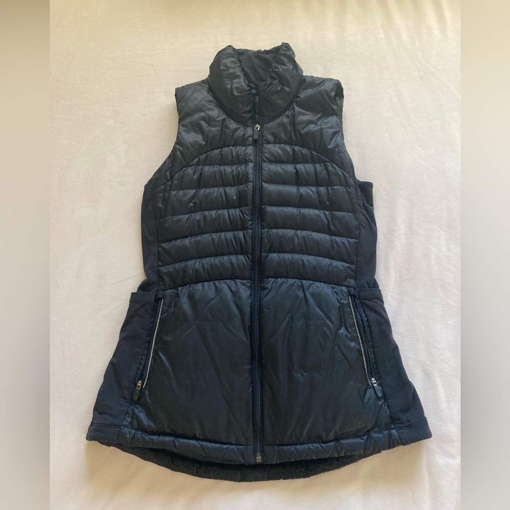 Lululemon Down For It All pre-loved black vest size 6